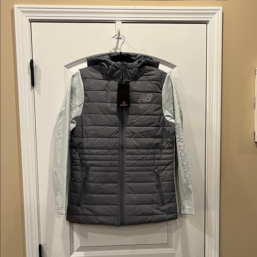 New Balance Men's Gray and Light Teal Soft Shell 4-Way Stretch Puffer Jacket